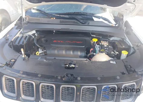 2018 Jeep Compass Trailhawk 4X4 from USA, damaged, VIN 3C4NJDDB8JT192617